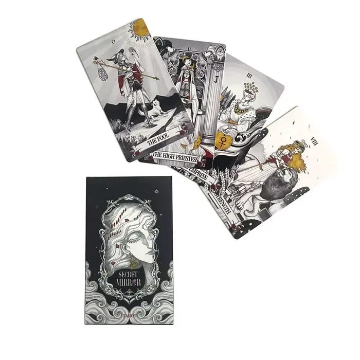 Tarot miroir secret Tarot d'art féminin dans un symbolisme riche avec monochrome avec guide Version 