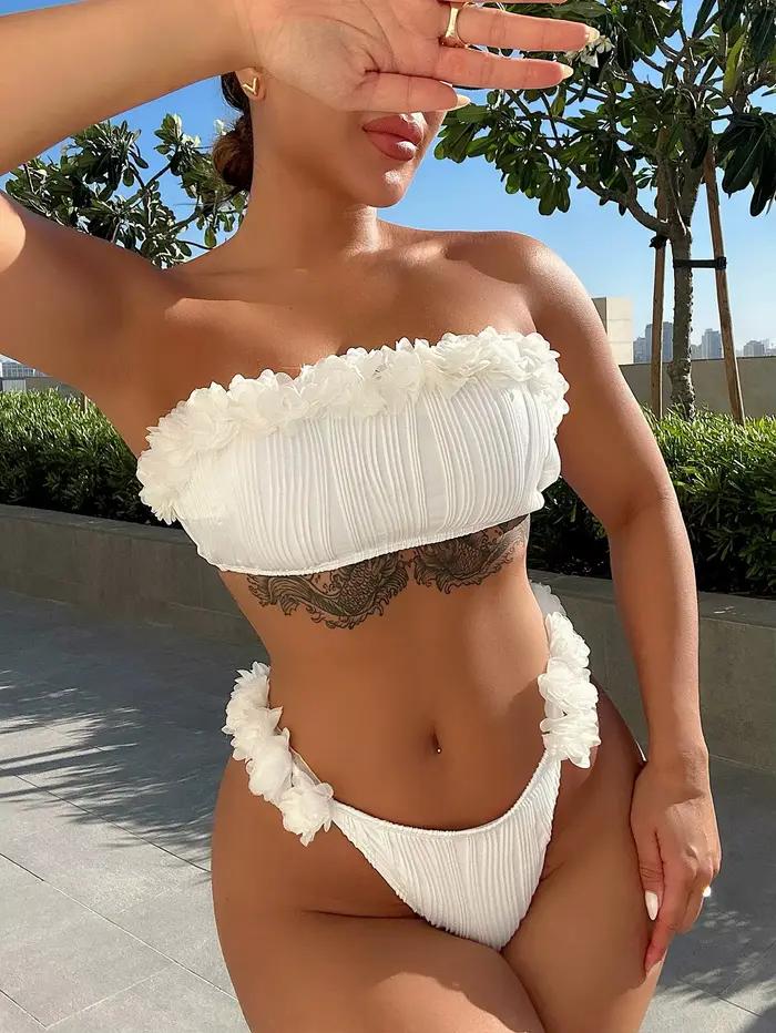 Nouveau Maillot de Bain Bandeau Blanc à Volants Floraux 2026 pour Femme – Ensemble Bikini Sexy Sans 