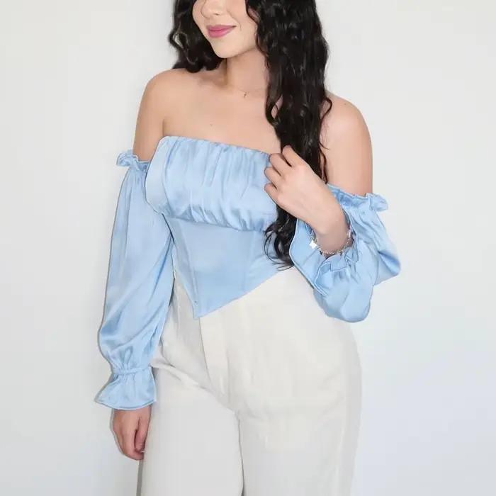 Haut court en satin bleu ciel clair sans bretelles avec manches longues, tenue formelle pour femmes,