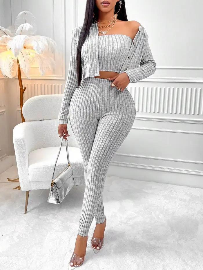 Ensemble 3 pièces de camisole, veste à boutons sur le devant et leggings de couleur unie