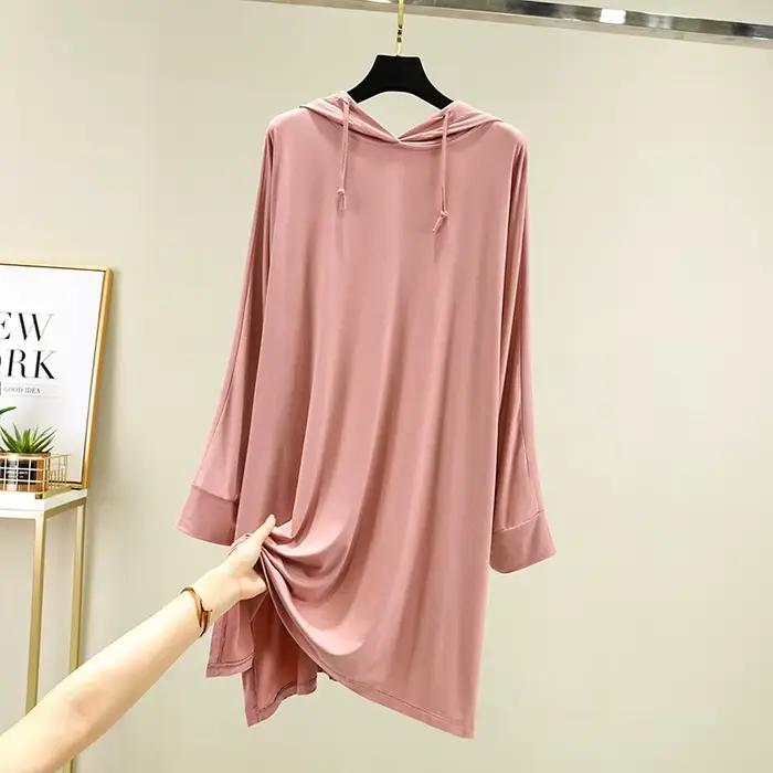 Robe de nuit à capuche pour femmes