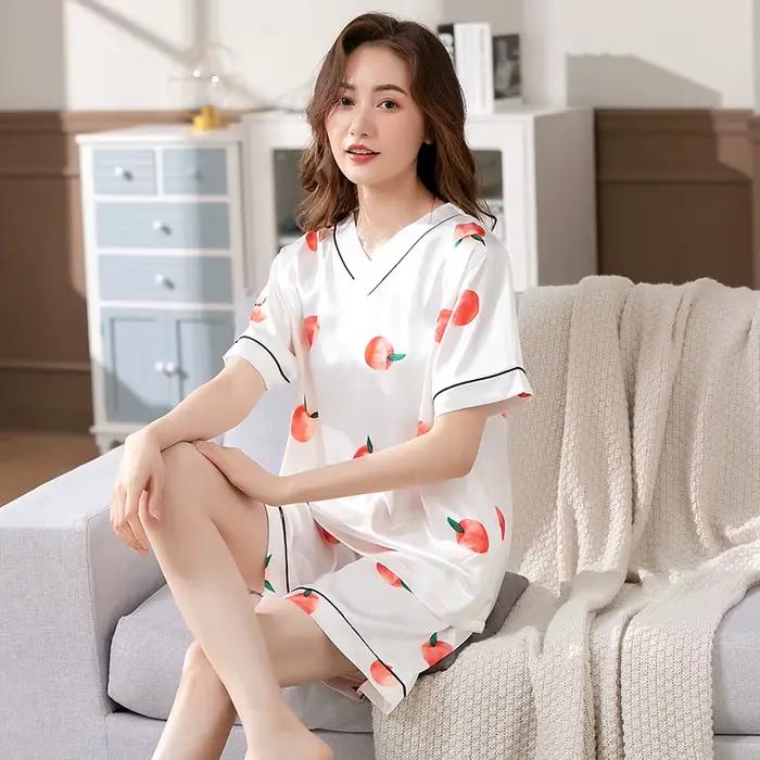 Pyjama féminin élégant style basique été courte soie polyester motifs géométriques pour nuits détentes et cadeaux spéciaux