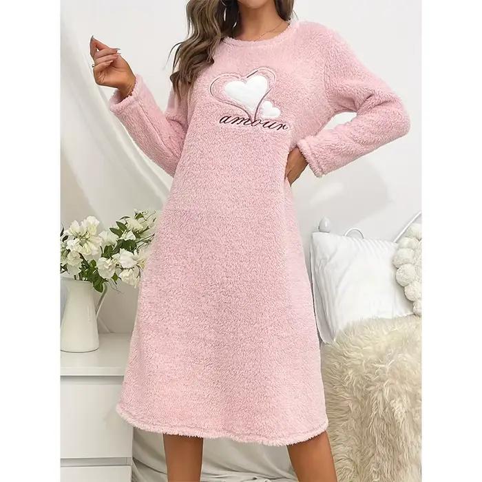 Chemise de nuit en velours de glouton pour femme
