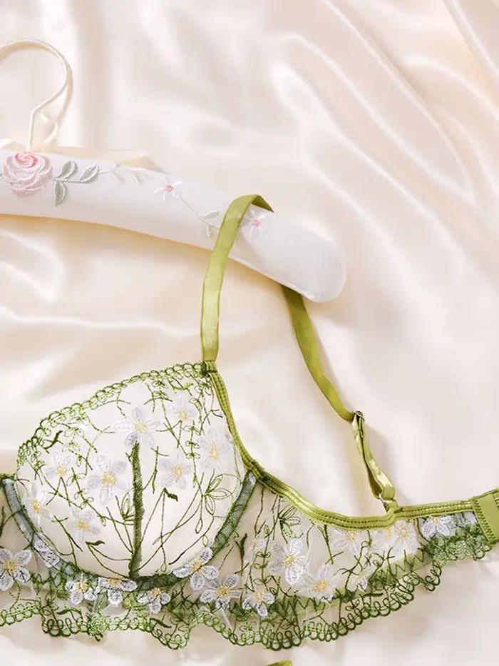 Lingerie transparente brodée en dentelle florale verte