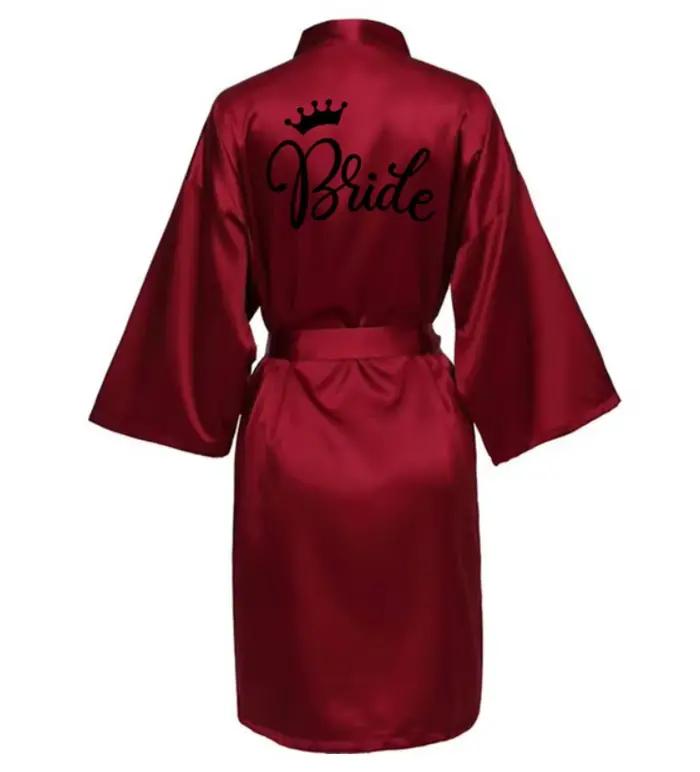 Robe Kimono en Satin avec Lettres Noires