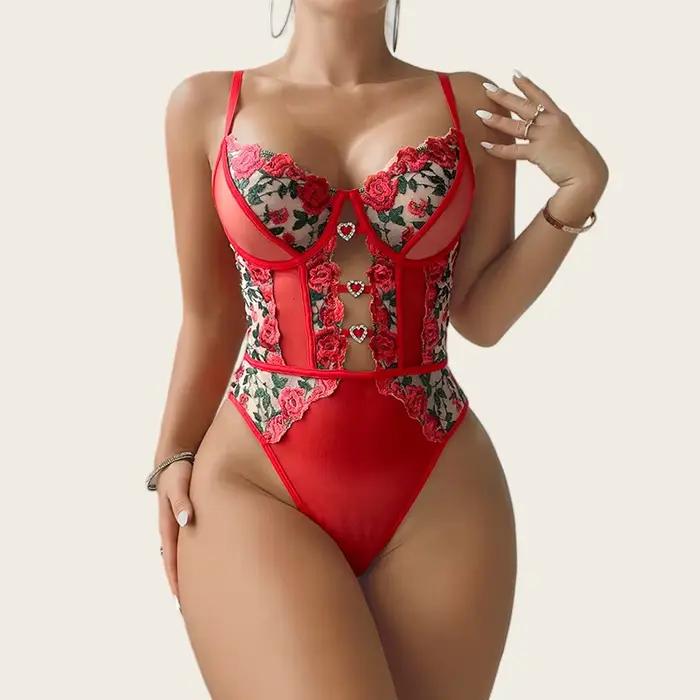 Body sexy en maille rouge avec broderie rose