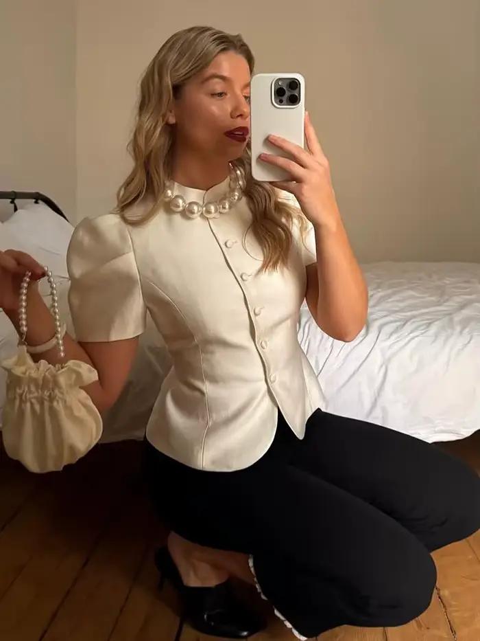 Chemise élégante à manches lanternes pour femme