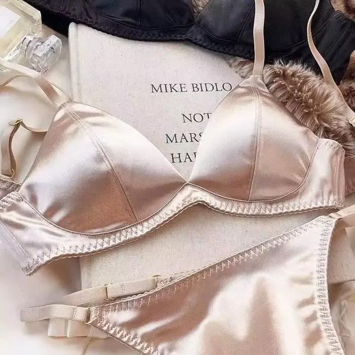 Soutien-gorge triangle français sexy pour petites poitrines confortable et anti-affaissement occassions spéciales femmes