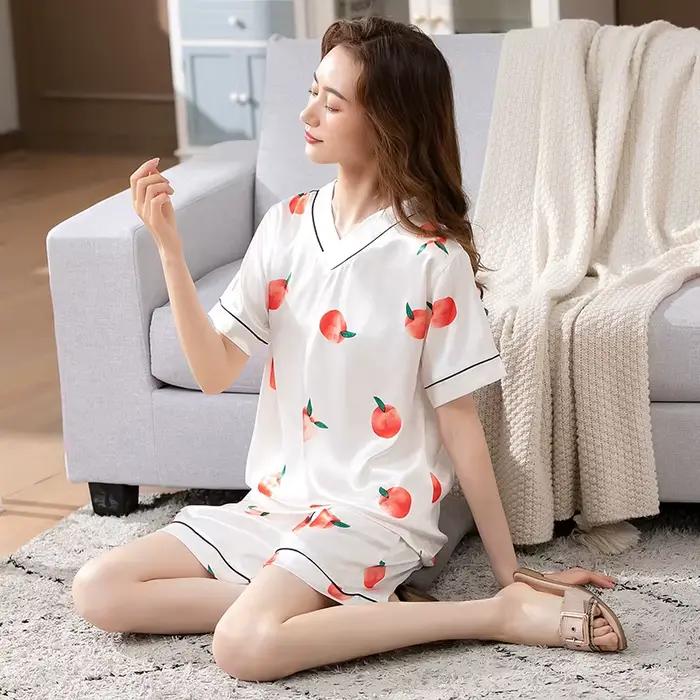 Pyjama féminin élégant style basique été courte soie polyester motifs géométriques pour nuits détentes et cadeaux spéciaux