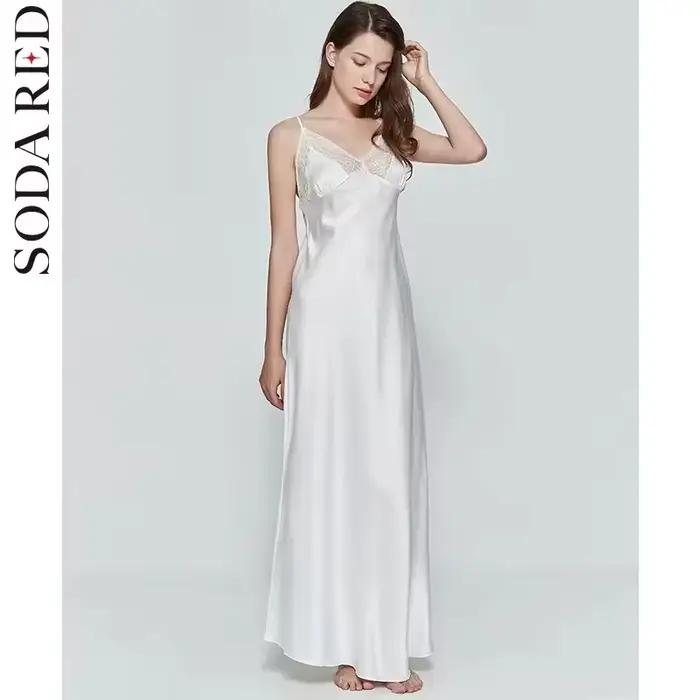 Chemise de nuit longue en Satin
