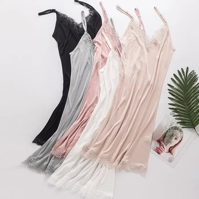 Robe de nuit en soie pour femmes, robe longue Sexy en dentelle