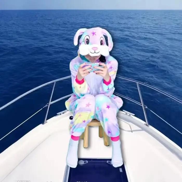 Pyjamas familiaux assortis en forme d'animaux, combinaisons lapin étoile arc-en-ciel avec chapeau, vêtements de nuit doux et confortables pour adultes et enfants filles