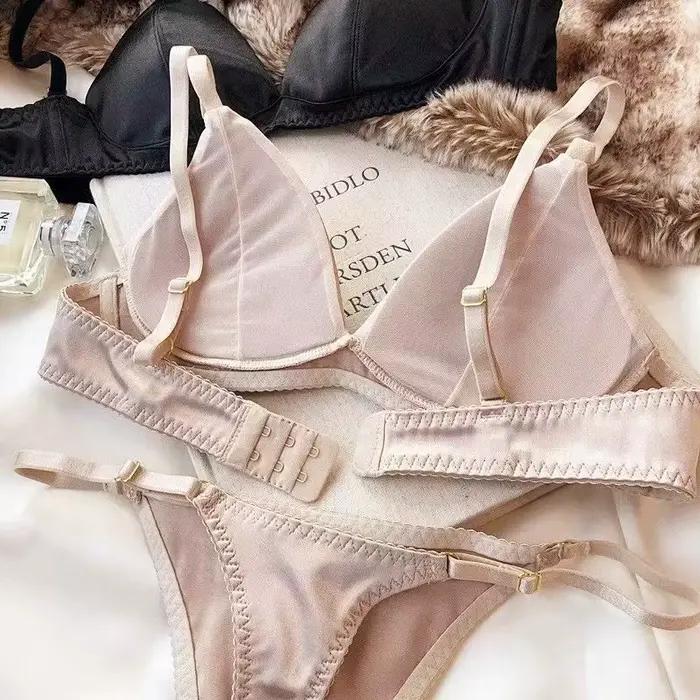 Soutien-gorge Triangle français