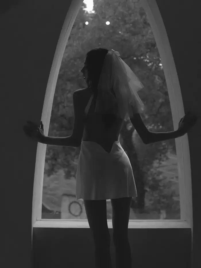 Robe de nuit blanche pour femme