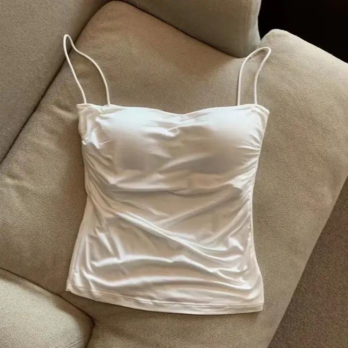 Débardeurs pour femmes avec soutien-gorge intégré