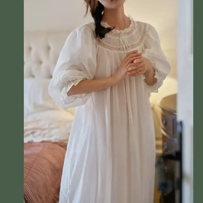 Chemise de nuit princesse française en dentelle blanche