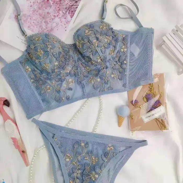 Ensemble de sous-vêtements sexy en dentelle brodée pour femmes