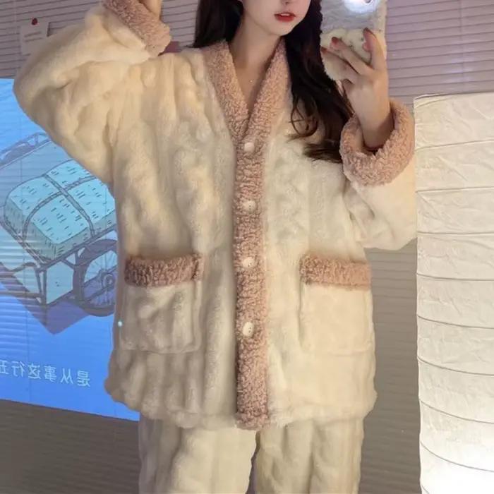 Pyjama en molleton de corail pour femme