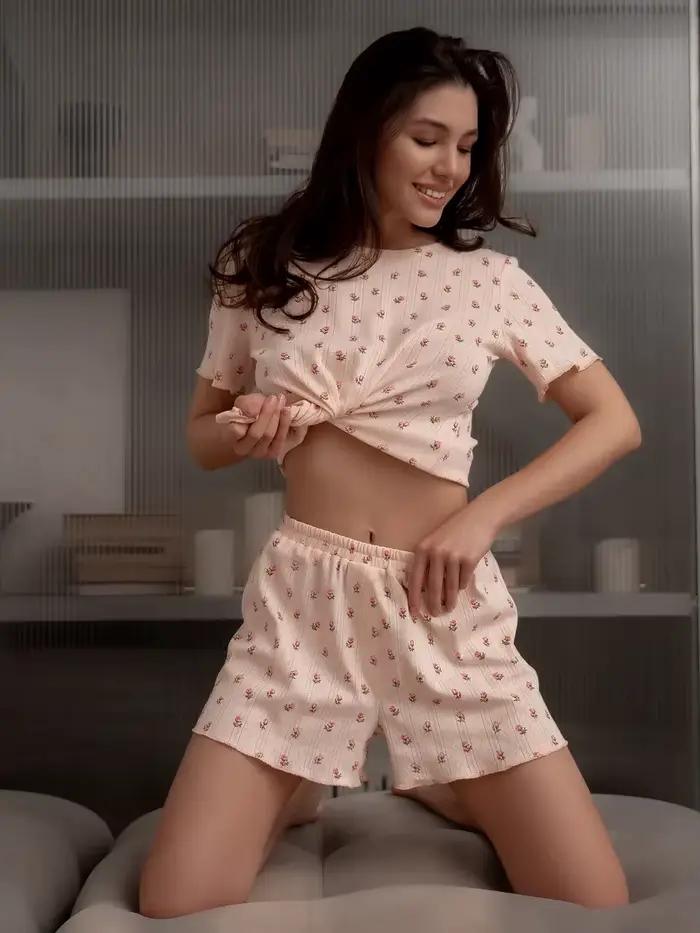 Nouveaux pyjamas décontractés pour femmes, imprimé cœur, en coton doux et confortable, short et t-shirt ample à découpe nombril, vente chaude