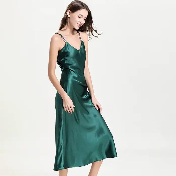 Chemise de nuit en soie pour femmes