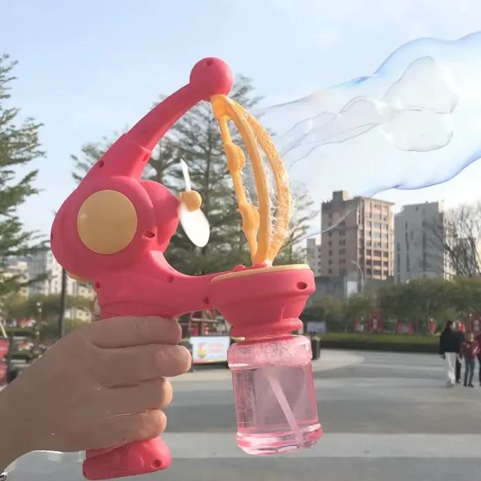 Pistolet à bulles automatique à grandes bulles, avec jouets liquides, Machine à savon, jouet de jeu de fête en plein air pour enfants, cadeaux Surprise d'anniversaire