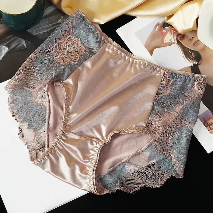 Culotte mi-audio en dentelle florale pour femme