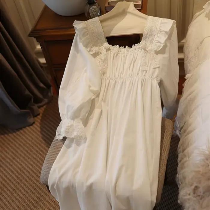Chemise de nuit brodée vintage à manches longues pour femmes