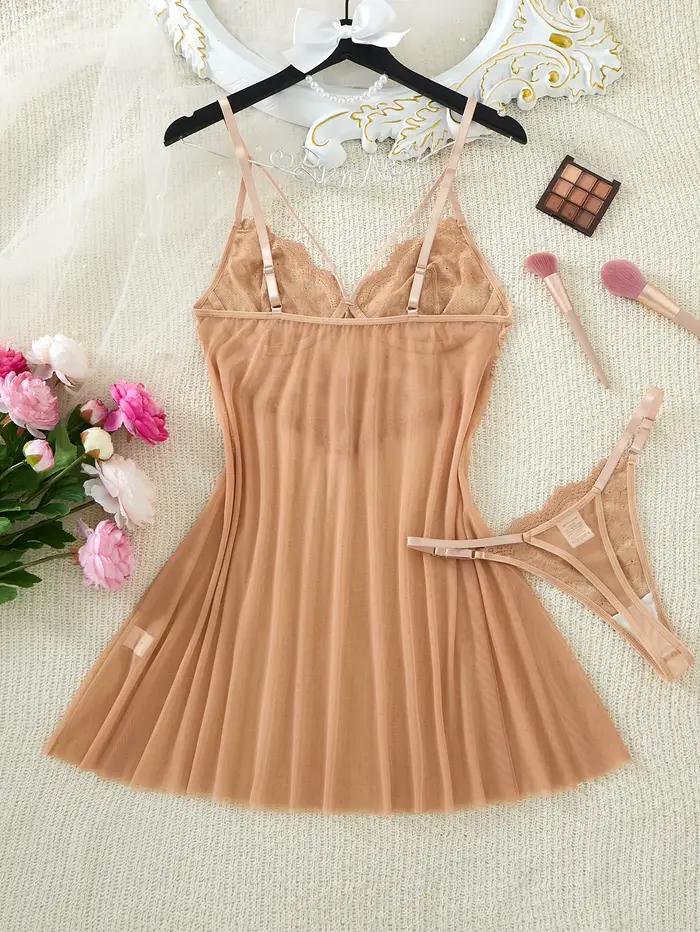 Ensemble de chemises de nuit brodées de fleurs champagne pour les rendez-vous. Robe licou légère en dentelle filetée pour femme, un ensemble de vêtements de maison sexy ZA825096