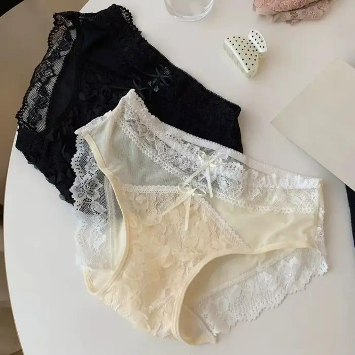 Culottes transparentes à taille basse en dentelle et maille patchwork