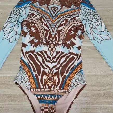 Nouveau maillot de bain une pièce pour femme, imprimé, élégant et sexy, à manches longues, avec couvre-poitrine, protection solaire, en tissu maillé