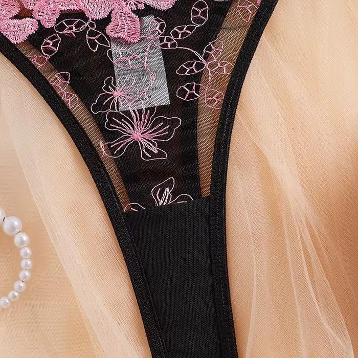 Sous-vêtements sexy en dentelle pour femmes