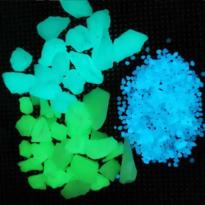 Pierres lumineuses fluorescentes, gravier qui brille dans la nuit, décoration de cour, pavage de jardin, pelouse en pot, ornement d'aquarium