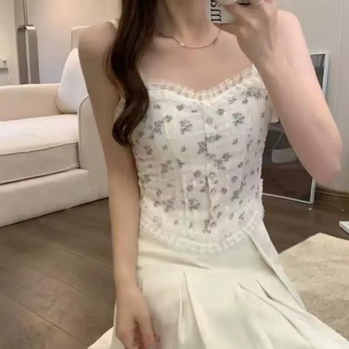 Bretelles de style corset en dentelle française