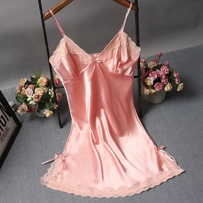Chemise de nuit sexy en dentelle patchwork pour femmes