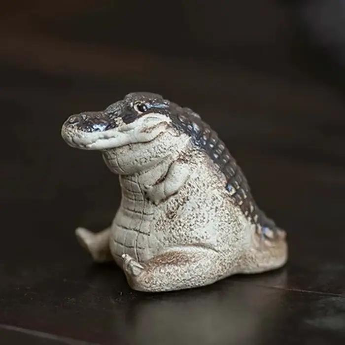 Figurine de Crocodile potelée mignonne, petits crocodiles réalistes, ornement de thé en résine, modèle d'animal de compagnie, décoration de maison, cadeaux Feng Shui amusants