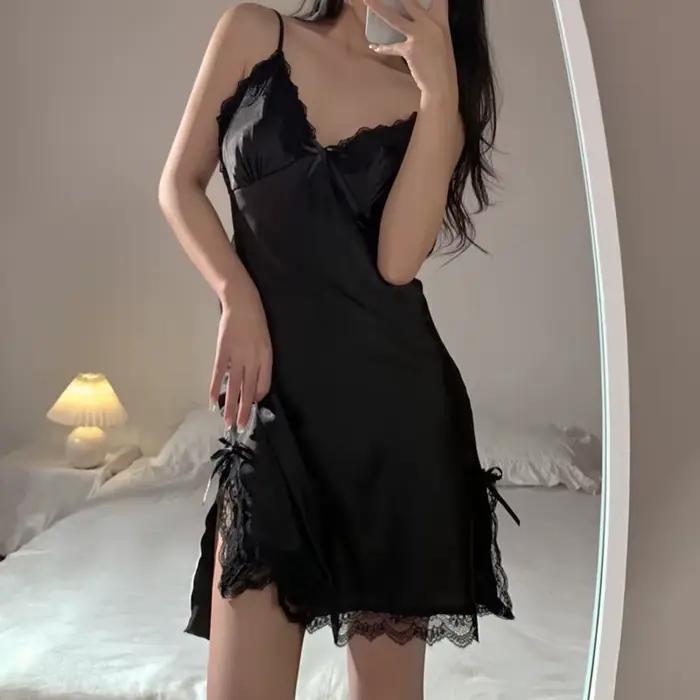 Chemise de nuit féminine sexy col en V en polyester similaire au soie avec dentelle pour femmes occassions spéciales