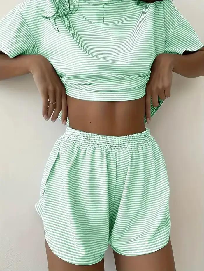 Nouvel ensemble pyjama rayé pour femme 2026 – T-shirt à manches courtes et short 2 pièces pour l'été – Tenue décontractée ample à col rond pour la maison