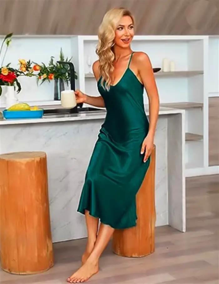 Chemise de nuit en soie pour femmes