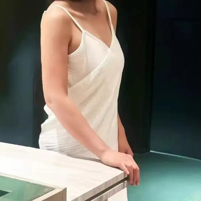 Chemise de nuit à bretelles en coton confortable, vêtements de maison blancs pour femmes, serviette de bain à séchage rapide, col licou fin, vêtements de nuit pour dames