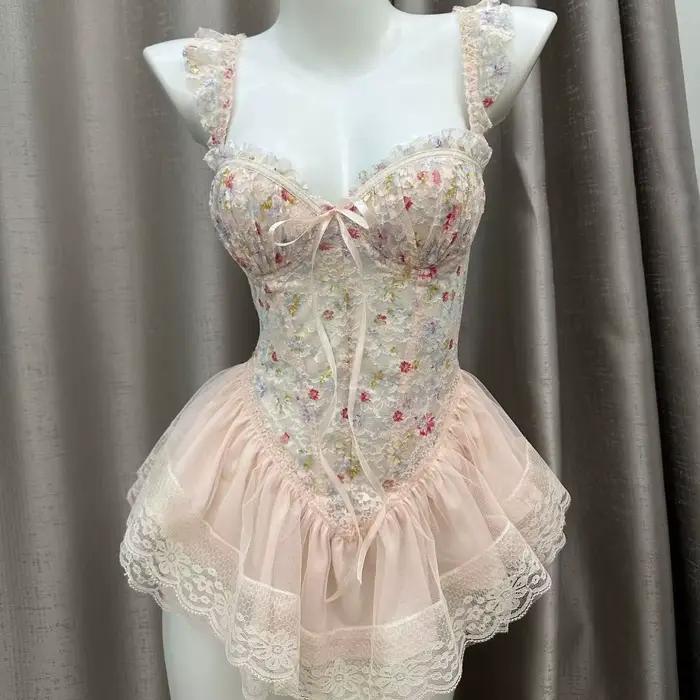 Robe de nuit élégante en dentelle fine