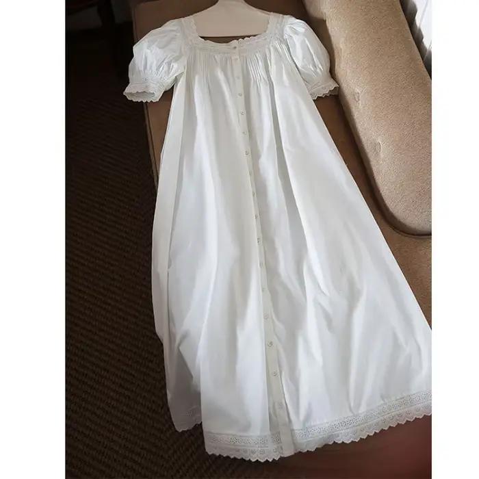 Robe de nuit blanche victorienne pour femmes