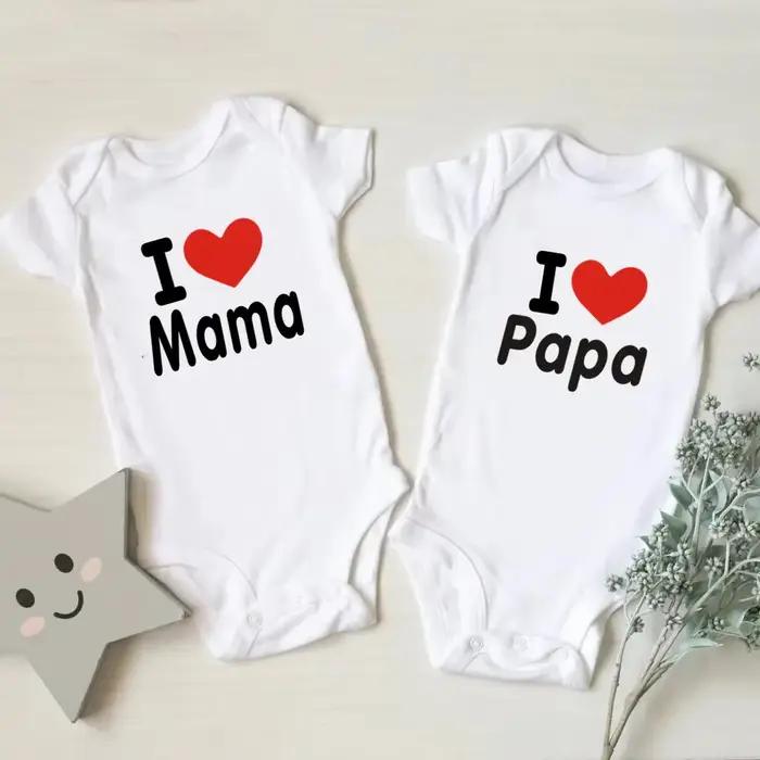 T-shirt barboteuse amusant « I Love Mama & Papa » pour bébé, vêtements de ramper, combinaison triangle, vêtements pour nouveau-né, barboteuses pour bébés