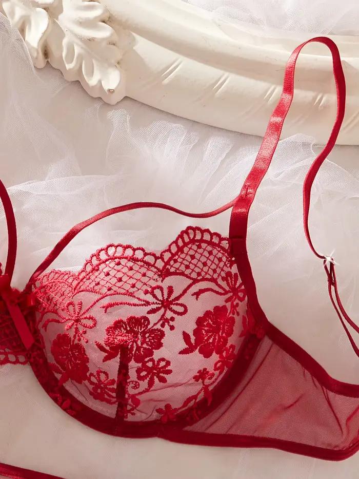 Ensemble de lingerie sexy en dentelle française rouge brodée avec porte-jarretelles