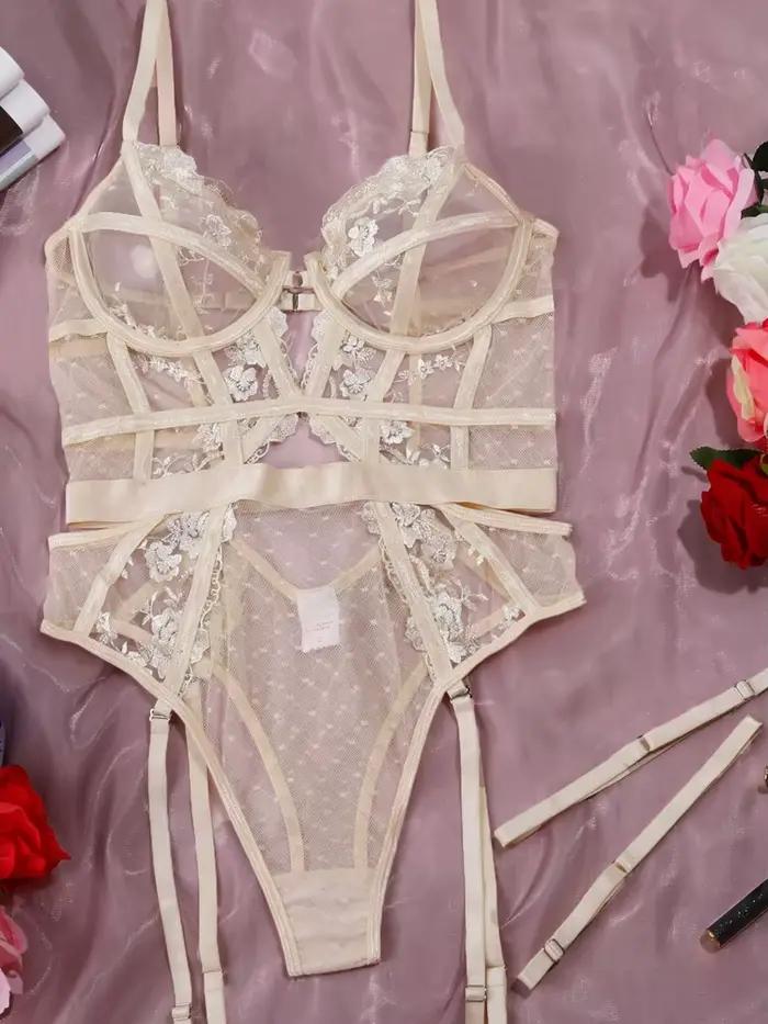 Combinaison brodée en dentelle pour femmes, maille Patchwork, transparente, Sexy, ajouré, sous-vêtements, jarretelles de couleur unie
