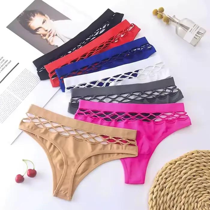 Culotte string ajourée en maille pour femme
