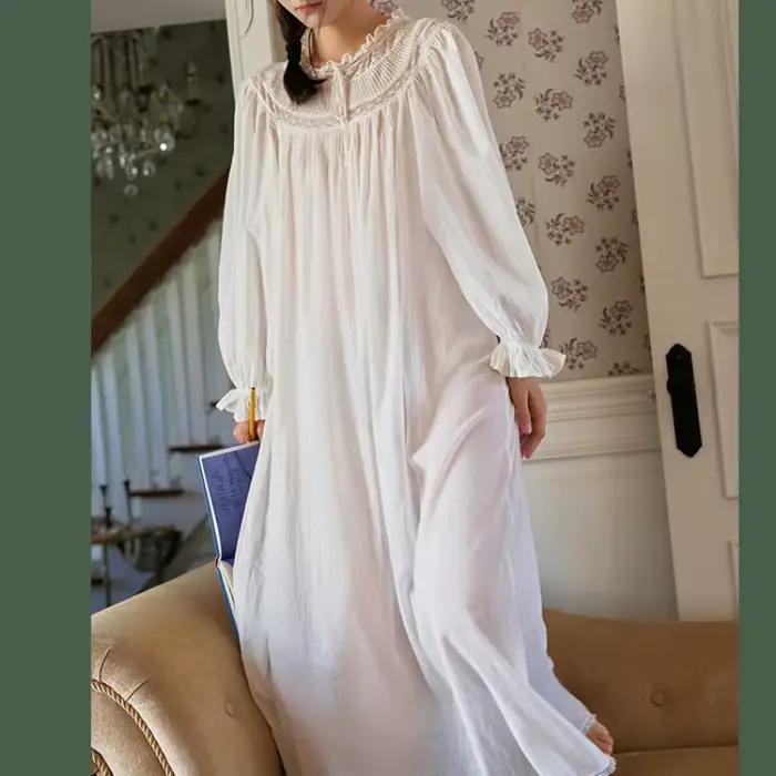 Chemise de nuit princesse française en dentelle blanche