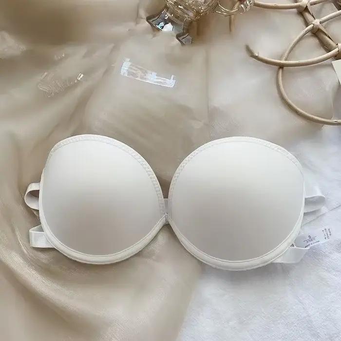 Sous-vêtements invisibles Soutien-gorge sans bretelles pour petits seins pour les filles à tirer ensemble pour montrer un grand soutien-gorge