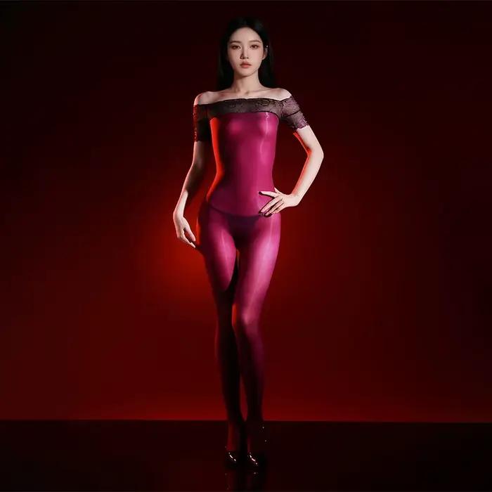 Combinaison ultra-fine en dentelle sexy