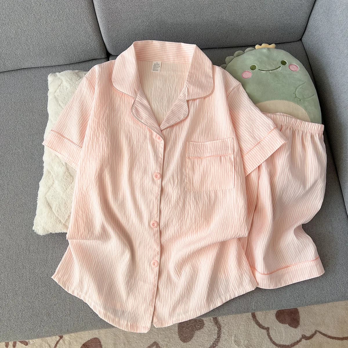 Pyjama doux à motif de dessin animé pour femmes, été, nouveau modèle, col chemise, manches courtes e