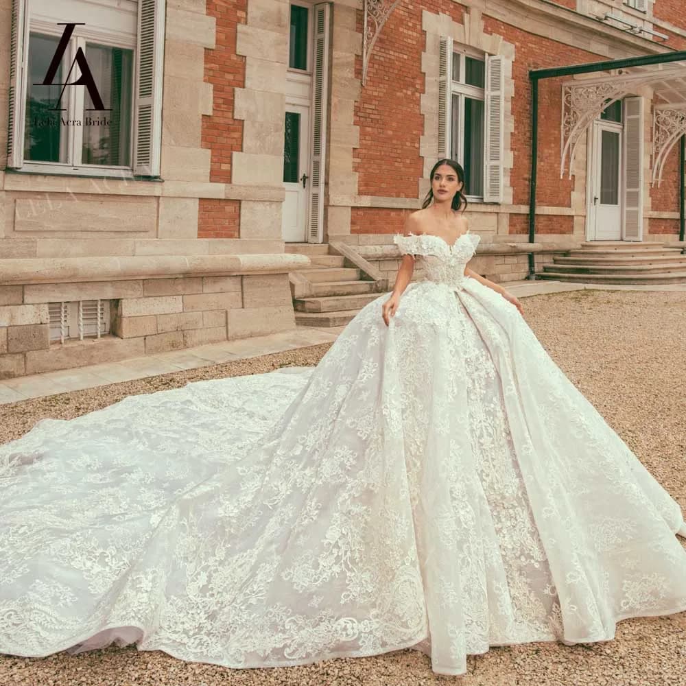 Robes de mariée épaules dénudées LelaAcra pour femmes 2026, avec appliques cœur et traîne royale, ro